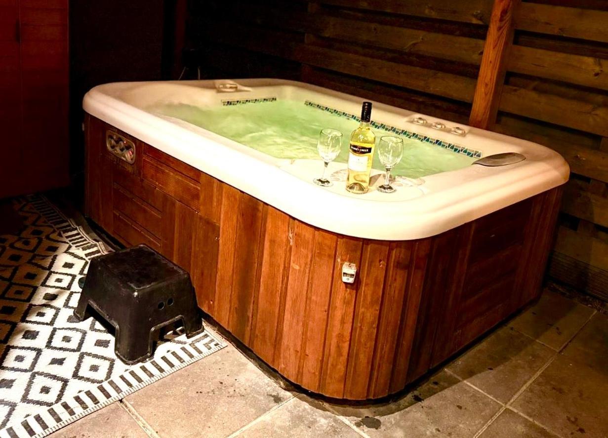Tiny House With Sauna & Jacuzzi Near Amsterdam Vijfhuizen Luaran gambar
